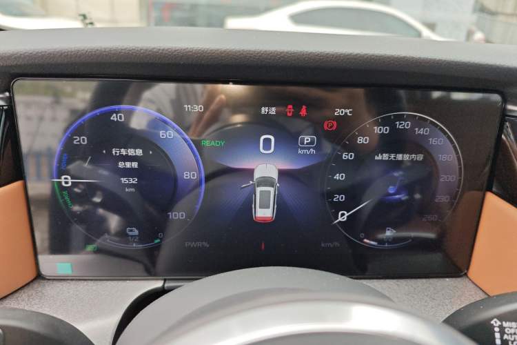 Used Hongqi HS7 PHEV 2025 Model 2.0T PHEV Four-Wheel Drive 2 Million Units Commemorative Edition 6-Seater Instrument Cluster