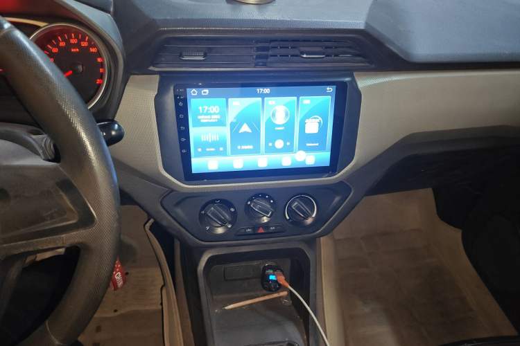 Used Wuling Hongguang 2018 1.5L S Standard Version L2B Audio And AC Panel