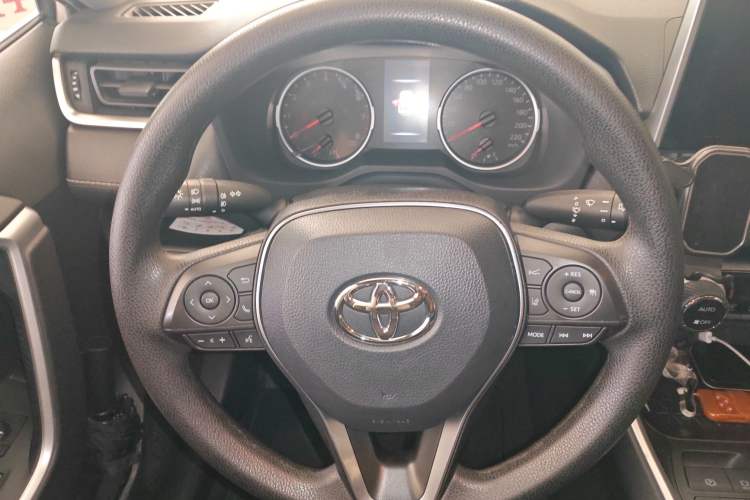 Used Toyota Wildlander 2020 2.0L CVT 4x4 Luxury Edition