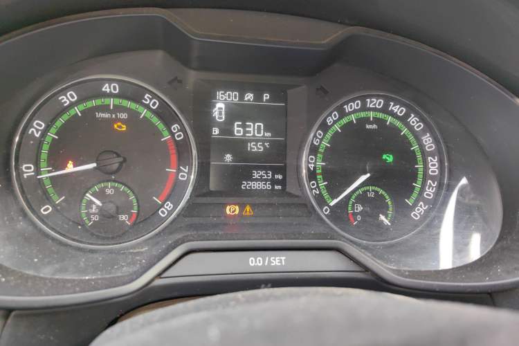 Used Skoda Octavia 2020 1.5L Automatic SmartDrive Comfort Edition Odometer Close Up