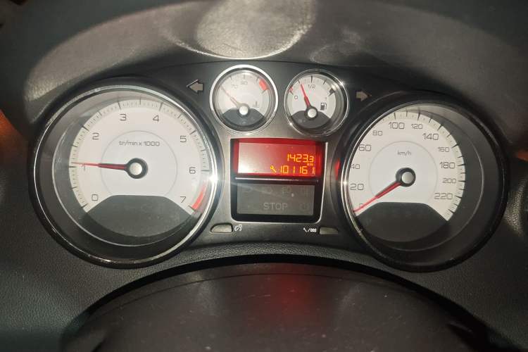 Used Peugeot 408 2013 2.0L Manual Comfort Edition