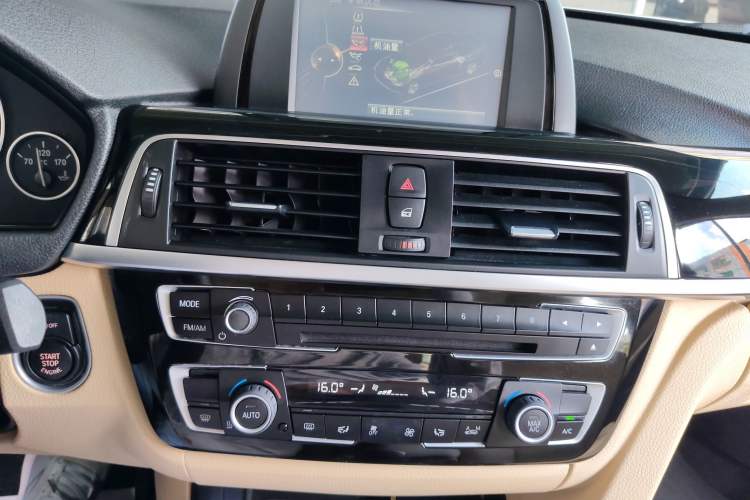 Used BMW 3 Series 2017 320Li Fashion Model
