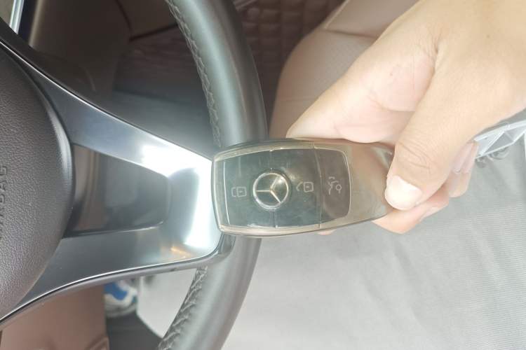 Used Mercedes-Benz E-Class 2016 E 300 L Stylish Model
