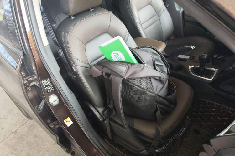 Used GAC Trumpchi GS4 2017 200T Manual Two-Wheel Drive Elite Edition
