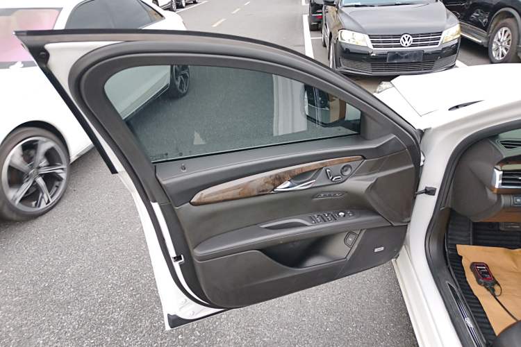 Used Cadillac CT6 2017 28T Luxury Model