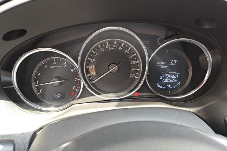 Used Mazda CX-5 2015 2.0L Automatic Two-Wheel Drive Urban Version
