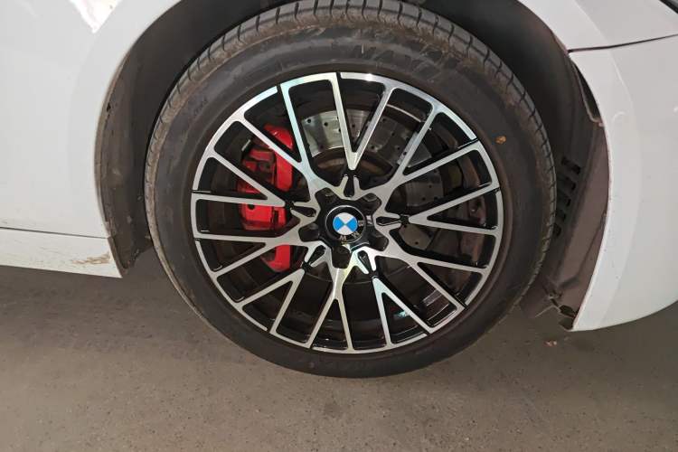 Used BMW 5 Series 2012 535Li Leading Model Right Front Wheel Hub