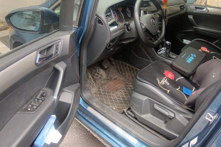 Used Volkswagen Touran 2018 Volkswagen Touran L 280TSI DSG Comfort Edition 7 Seats China V Emission Standard