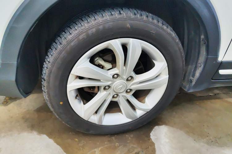 Used CHANGAN CS15 2019 1.5L Automatic Comfort Edition China VI Standard Left Front Wheel Hub
