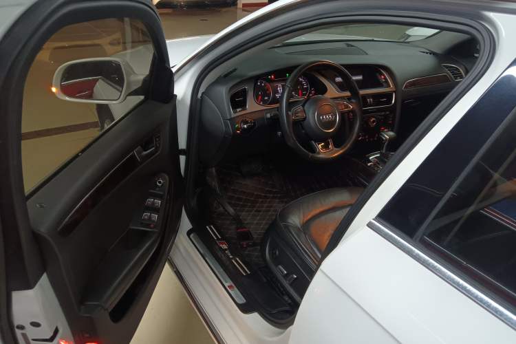 Used Audi A4L 2016 35 TFSI Collection Edition S line Comfort Model