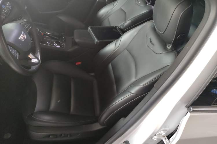 Used Cadillac XT4 2018 28T Two-Wheel Drive Leading Version