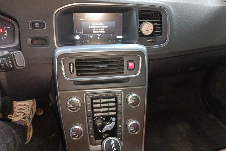 Used Volvo S60 2016 S60L T5 Intelligent Drive Edition Audio And AC Panel