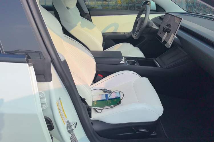Used Tesla Model 3 2024 High-Performance All-Wheel-Drive Version
