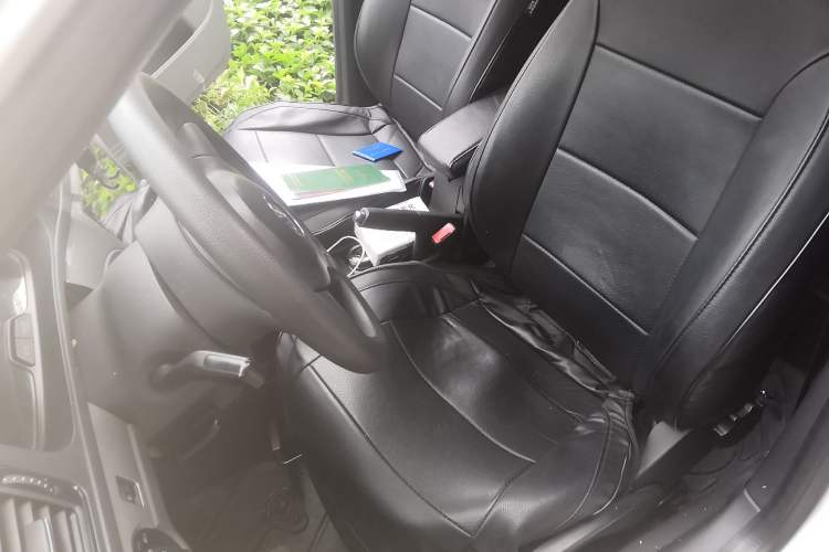 Used Volkswagen Lavida 2013 Revised Classic 1.6L Automatic Fashion Edition
