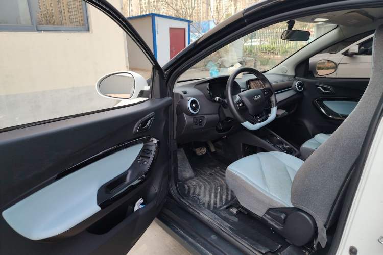 Used Chery QQ Little Ant 2022 Restyled Version Sweet Pink Edition Low-Sugar Version Lithium Iron Phosphate Battery 30.7 kWh 30 kW 301 km
