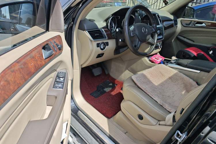 Used Mercedes-Benz M-Class 2012 ML 350 Sport Edition Driver Seat