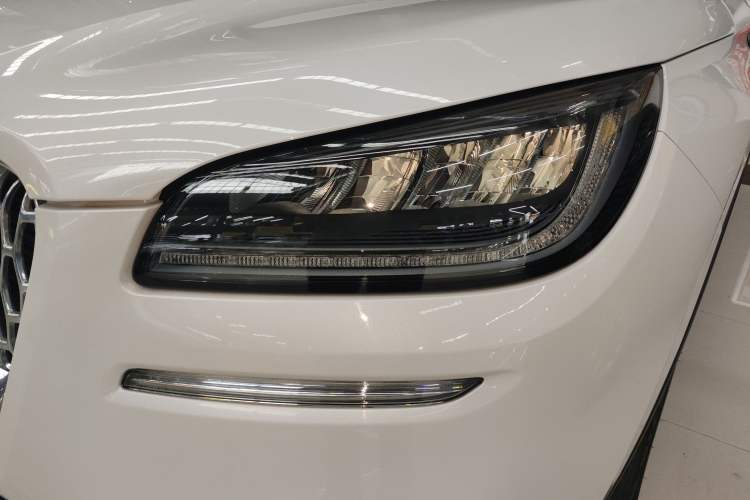 Used Lincoln Corsair 2022 2.0T Two-Wheel Drive Deluxe Edition