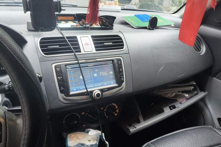 Used Suzuki Swift 2011 1.5L Automatic Sport Audiovisual Edition Audio And AC Panel