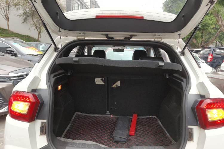 Used Brilliance V3 2015 1.5L Manual Elite Model