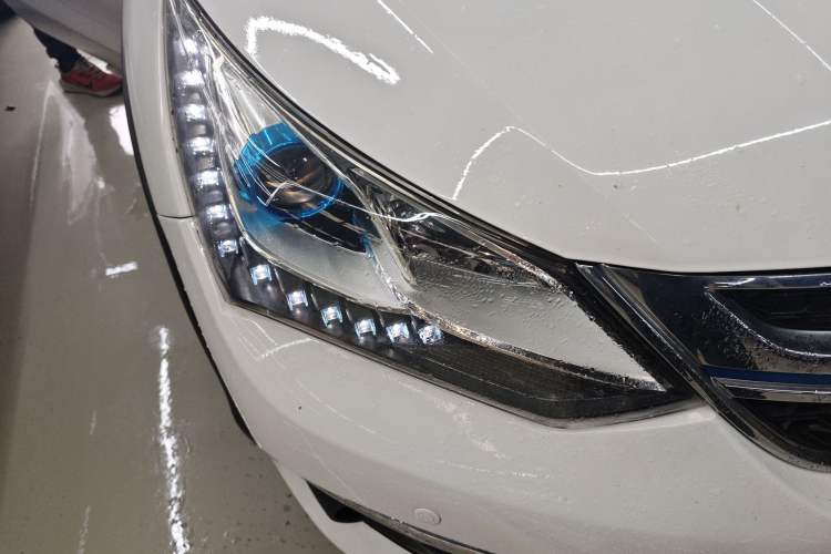 Used BYD Song New Energy 2017 Song DM 1.5TID All-Wheel Drive Luxury Model
