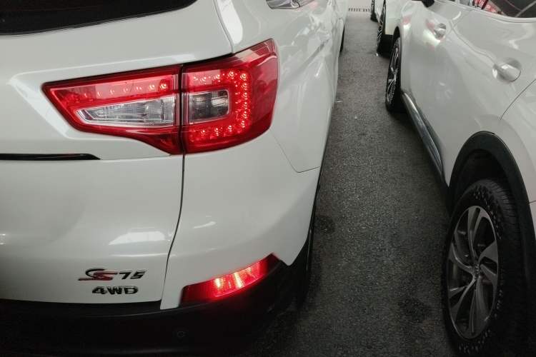 Used Changan CS75 2015 1.8T Automatic 4x4 Elite Model China V Standard