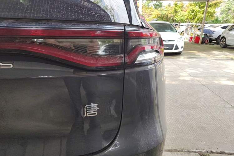 Used BYD Tang New Energy 2021 EV Four-Wheel Drive High-Performance Luxury Model
