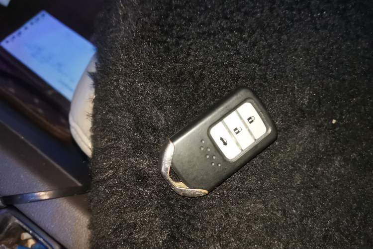 Used Honda CR-V 2012 2.0L two-wheel drive urban version
