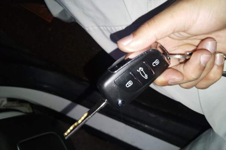 Used Zotye Domy X5 2015 1.5T Manual Luxury Version China IV Standard
