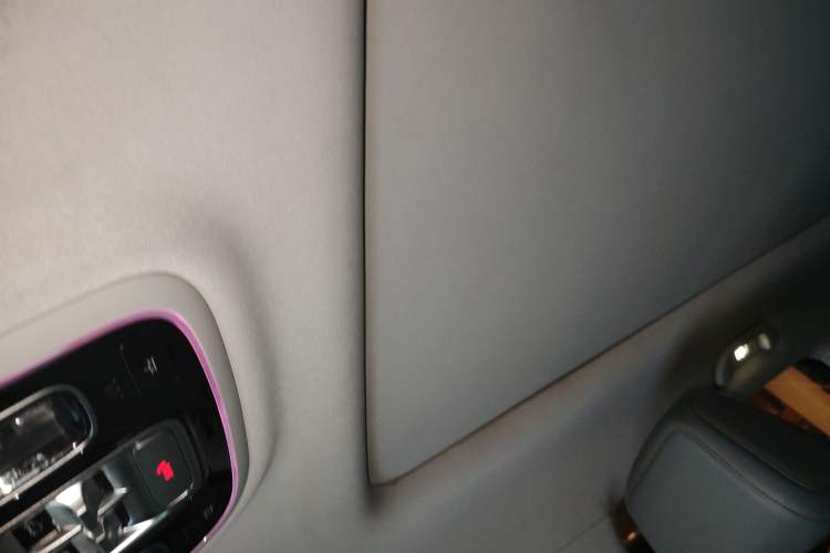 Used BAIC Off-Road BJ40 2024 2.0T All-New Urban Hunter Edition Chivalrous Style