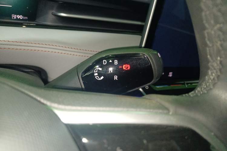 Used Volkswagen ID.7 VIZZION 2024 AIR model Gear Lever