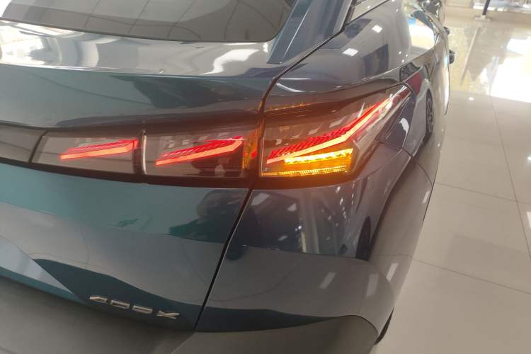 Used Peugeot 408X 2023 Boundary-Free Edition
