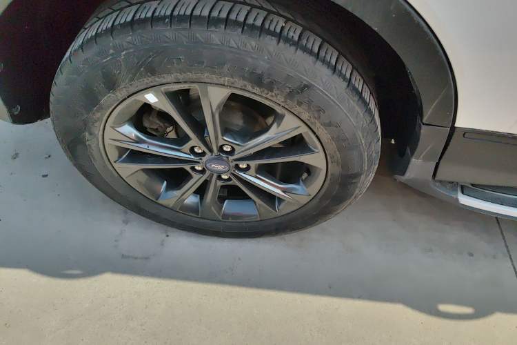 Used Ford Kuga 2019 EcoBoost 180 Two-Wheel-Drive Platinum Edition China VI Standard
