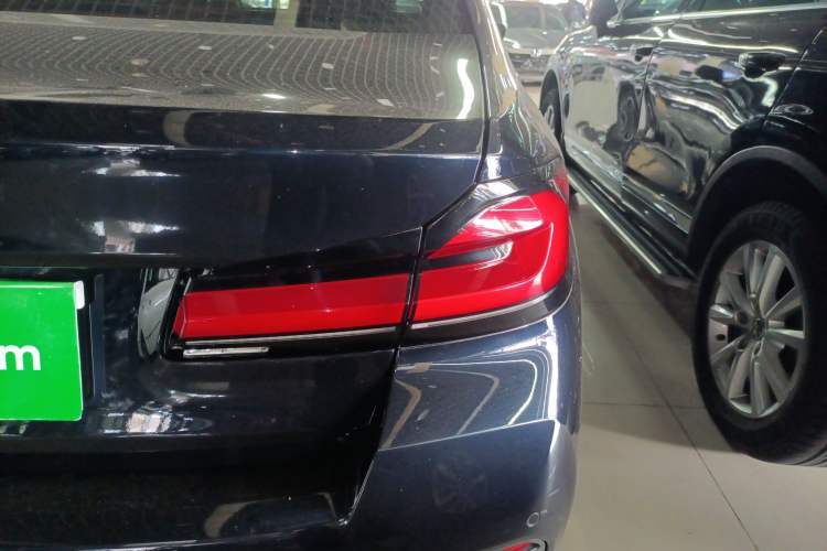 Used BMW 5 Series 2022 Second Facelift 525Li M Sport Package