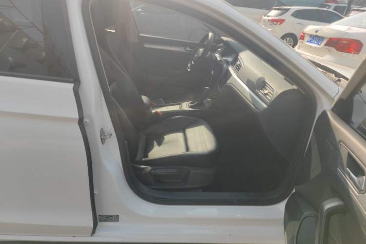 Used Volkswagen Lamando 2021 230TSI DSG Fashion Edition
