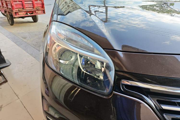 Used Renault Koleos 2014 Revised Version 2.0L Two-Wheel Drive Standard Edition
