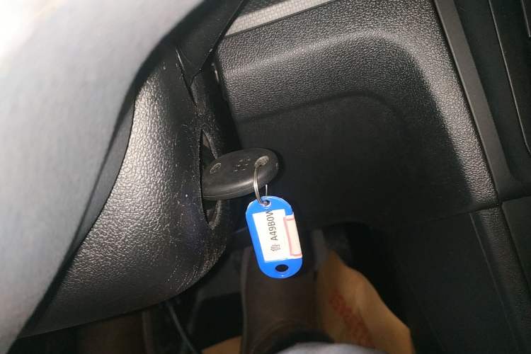 Used Volkswagen Jetta 2015 1.6L Automatic Fashion Model
