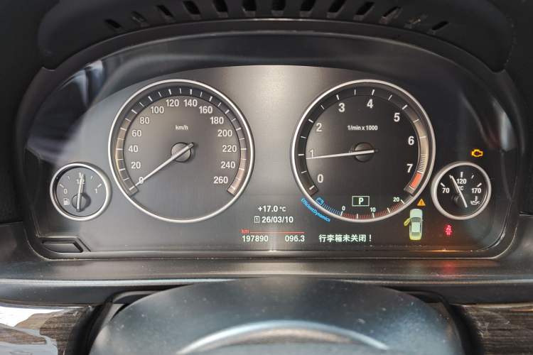 Used BMW 5 Series 2014 525Li Luxury Design Package