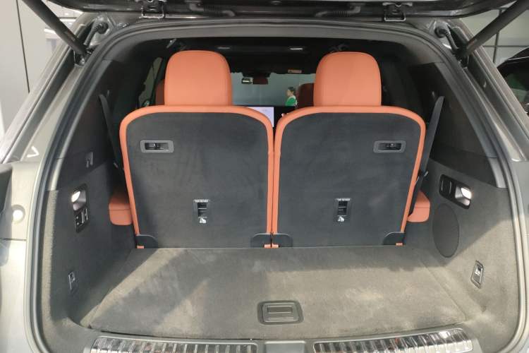 Used Li Auto L8 2023 Max model
