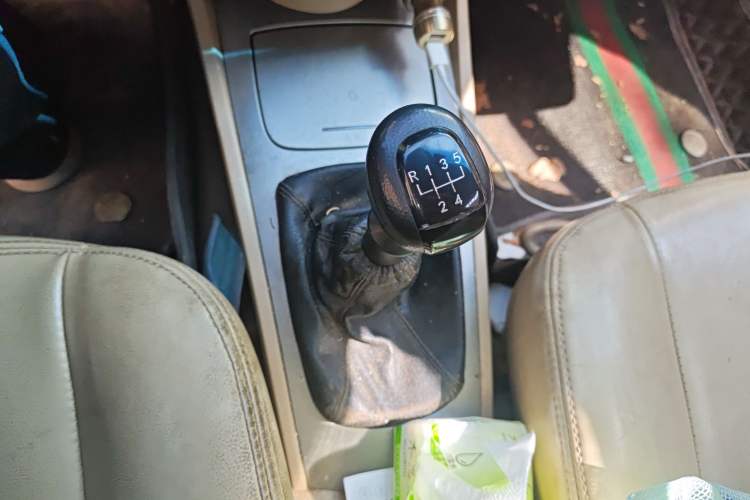 Used Buick Excelle 2011 1.6 LX-MT