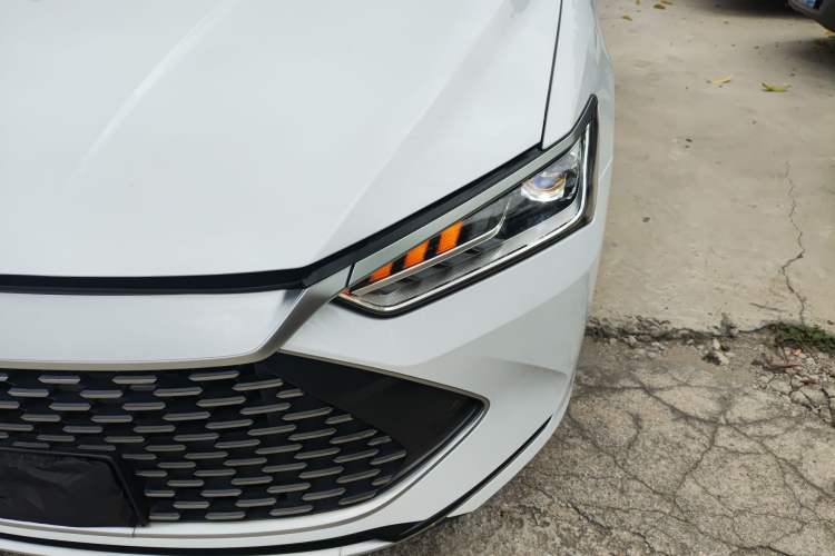 Used BYD Qin PLUS 2021 DM-i 120KM Flagship Model
