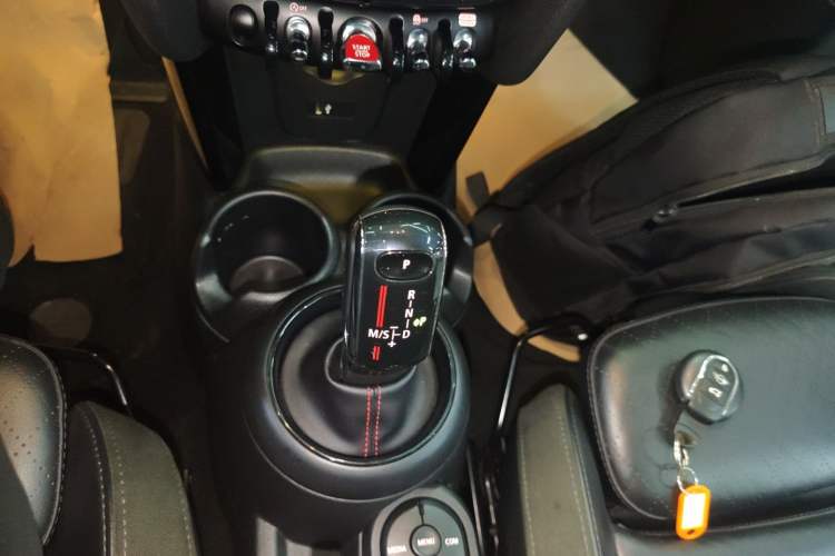 Used MINI MINI 2018 2.0T COOPER S Classic Edition
