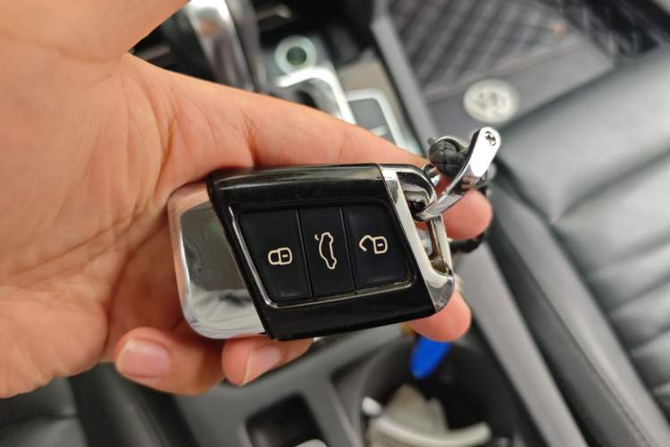 Used Volkswagen Magotan 2019 330TSI DSG Leading Model China VI Standard