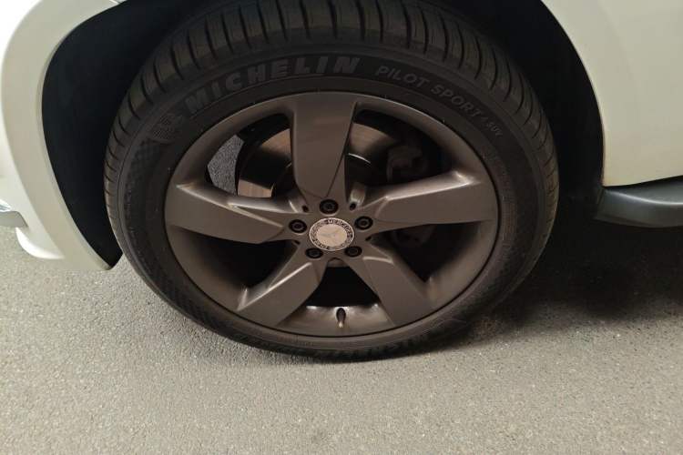 Used Mercedes-Benz GLK-Class 2013 Facelift GLK 300 4MATIC Fashion Edition