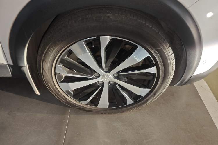 Used Peugeot 5008 2017 380THP 7-Seater Luxury GT Edition