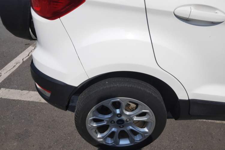 Used Ford EcoSport 2018 1.5L Automatic Platinum Wing Model
