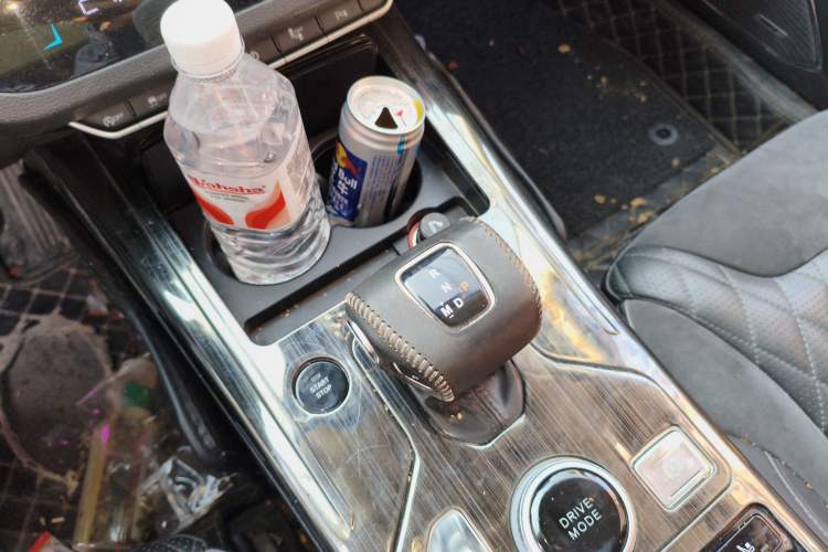 Used Hongqi HS5 2019 2.0T Smart Connect Flagship Edition Gear Lever