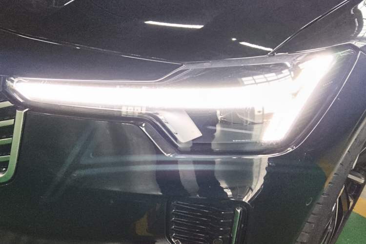 Used Volvo S90 2026 B5 Zhiyuan Luxury Edition