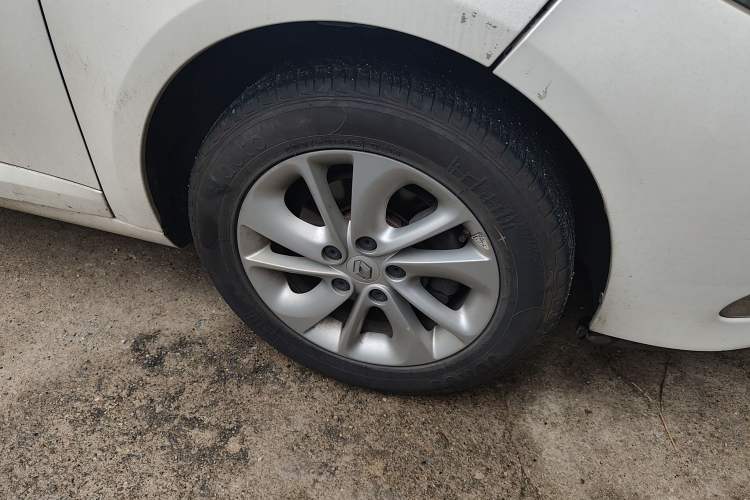 Used Renault Fluence 2015 2.0L Fashion Edition
