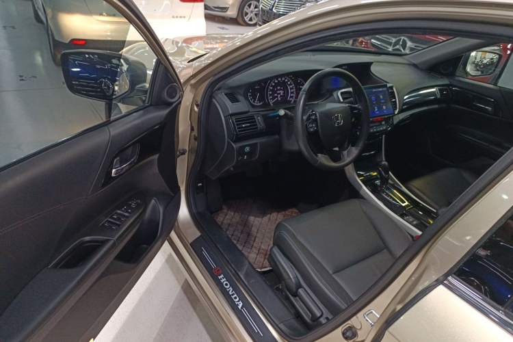 Used Honda Accord 2016 2.0L Elite Edition Driver Seat