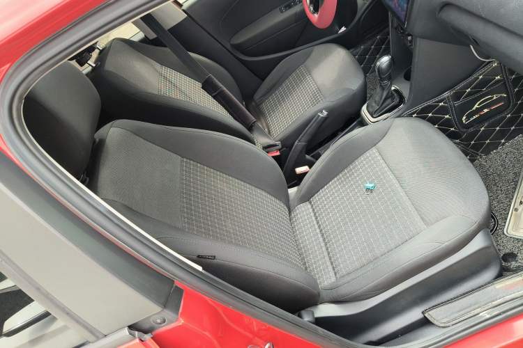 Used Volkswagen Polo 2016 1.6L Automatic Comfort Model Right Front Seat